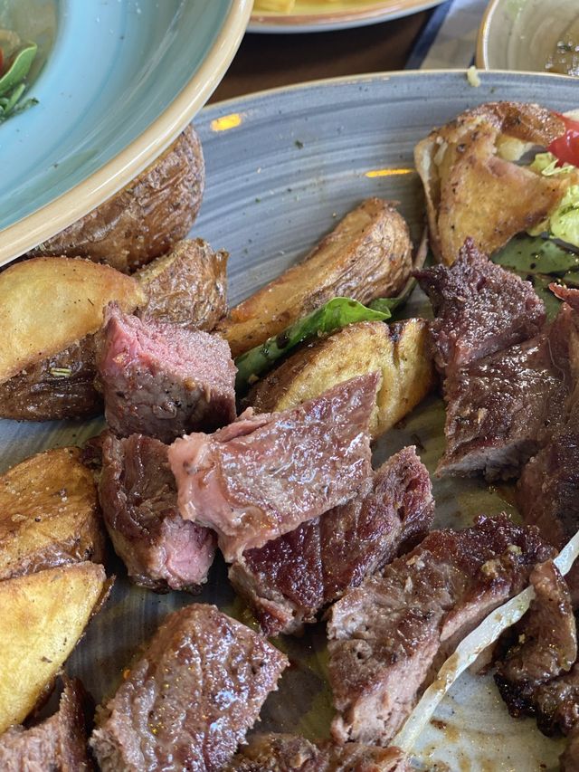 성이슈트반 대성당이 보이는, 부다페스트 식당🥄