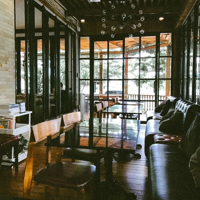 ร้านกาแฟลุมพินี สายเช็คอินไม่ควรพลาด 📌