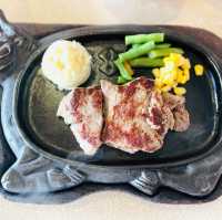 【那覇】沖縄でステーキといえば‼︎赤身肉が美味しい💕