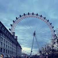 London Eye俯瞰泰晤士河😗人氣景點