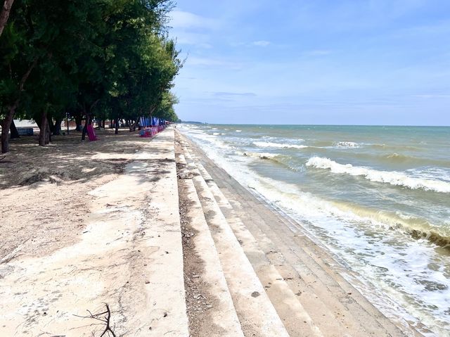 ชายหาดชะอำ หาดเดิมที่ไม่เหมือนเดิม
