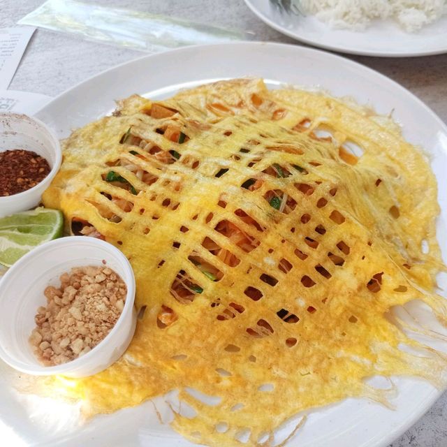 ร้านอาหาร วิวน้ำตก ณ โป่งแยง แม่ริม