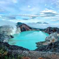 ijen crater