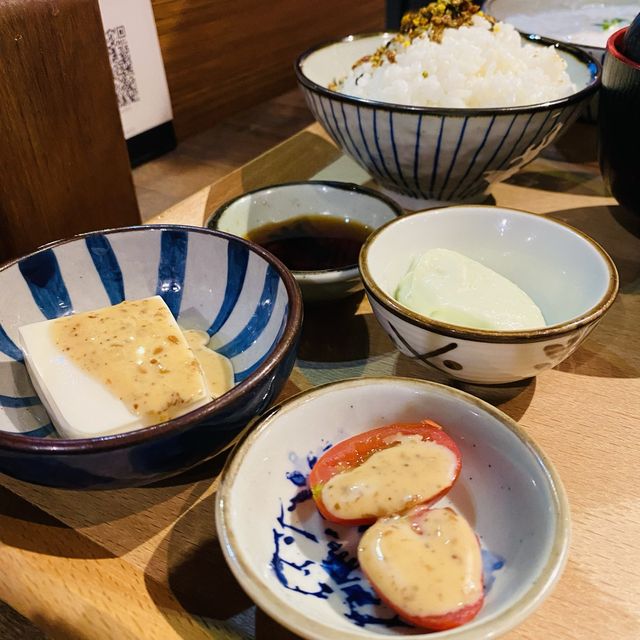 必食吉列牛與忌廉烏冬