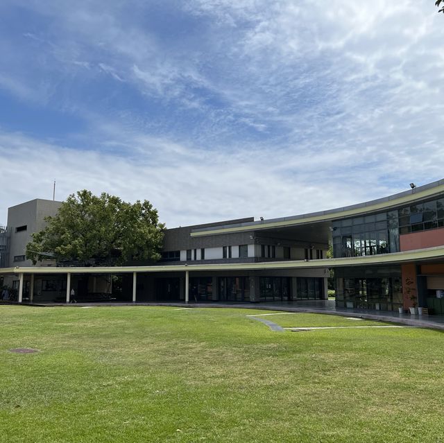 時尚設計半圓型建築｜台東美術館｜優雅文藝氣息十足