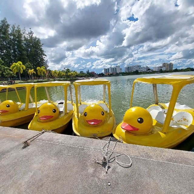 หนองประจักษ์ สวนสาธารณะขนาดใหญ่กลางเมืองอุดร