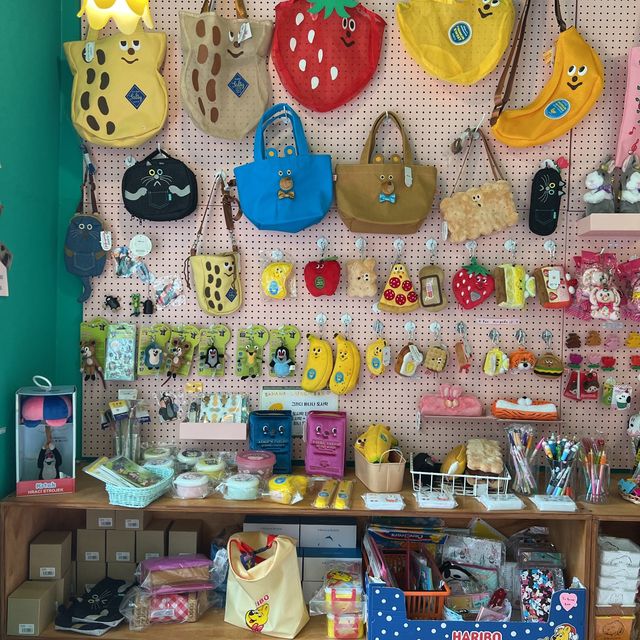 韓国/ソウル【聖水洞】緑のドアがかわいい💚雑貨屋さん
