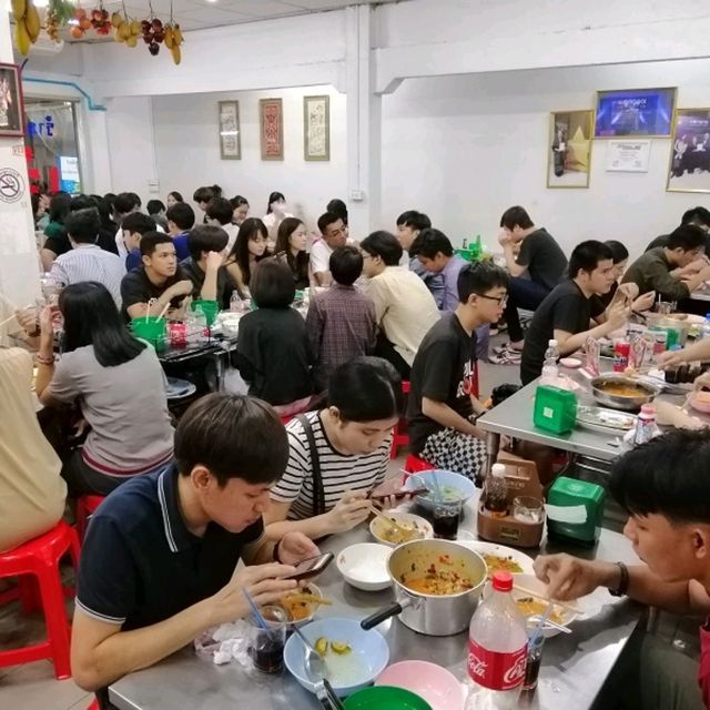 曼谷最邪惡宵夜 每晚都長長人龍名店 Jeh O Chula