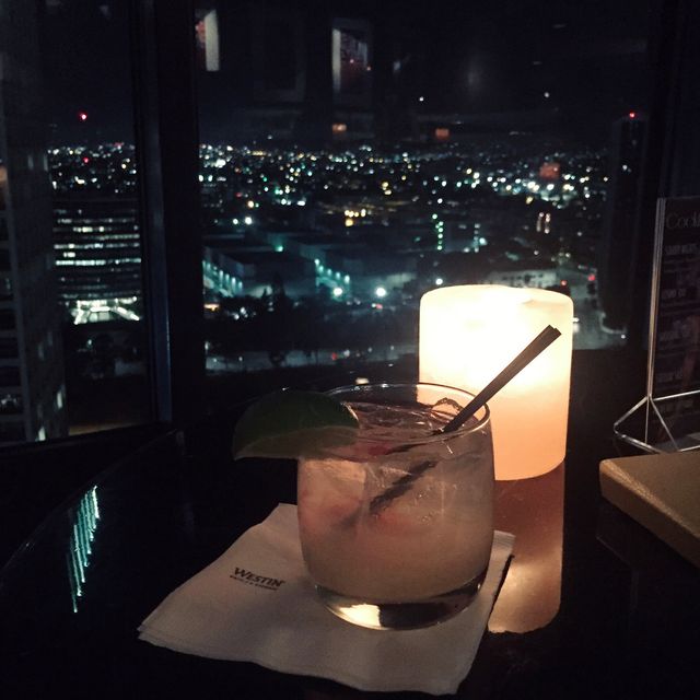 뉴욕 야경을 볼 수 있는 루프탑바 "The Press Lounge"