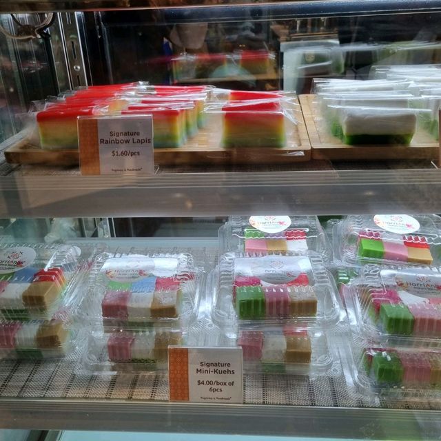 Colourful Kuehs at HarrisAnns