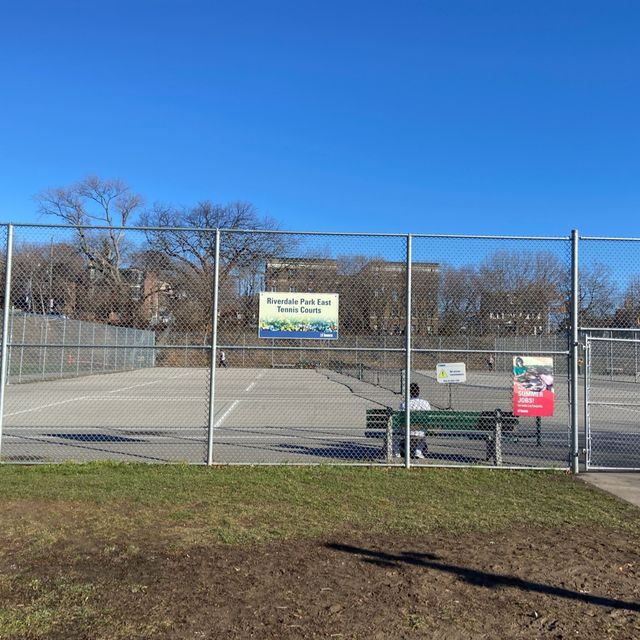 Riverdale Park East in Broadview, Toronto🇨🇦