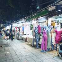 ตลาดห้วยขวางกลางคืน