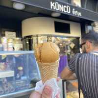 土耳其遊記 Izmir 開24小時的雪糕店 Küncü Fırın Çankaya 