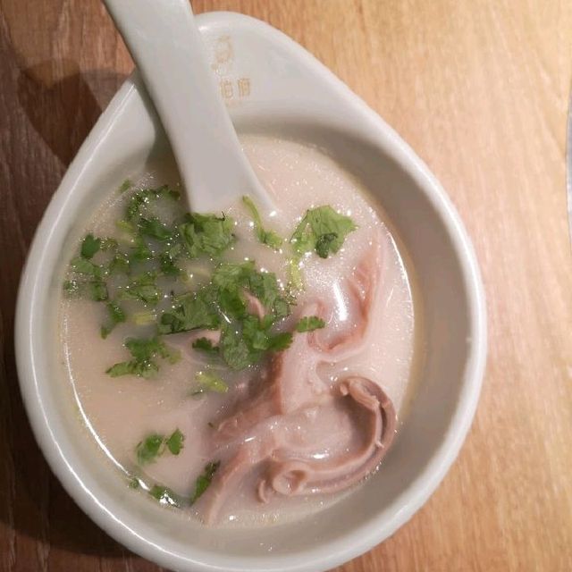 豬肚雞湯巨好味，飲完湯後打邊爐