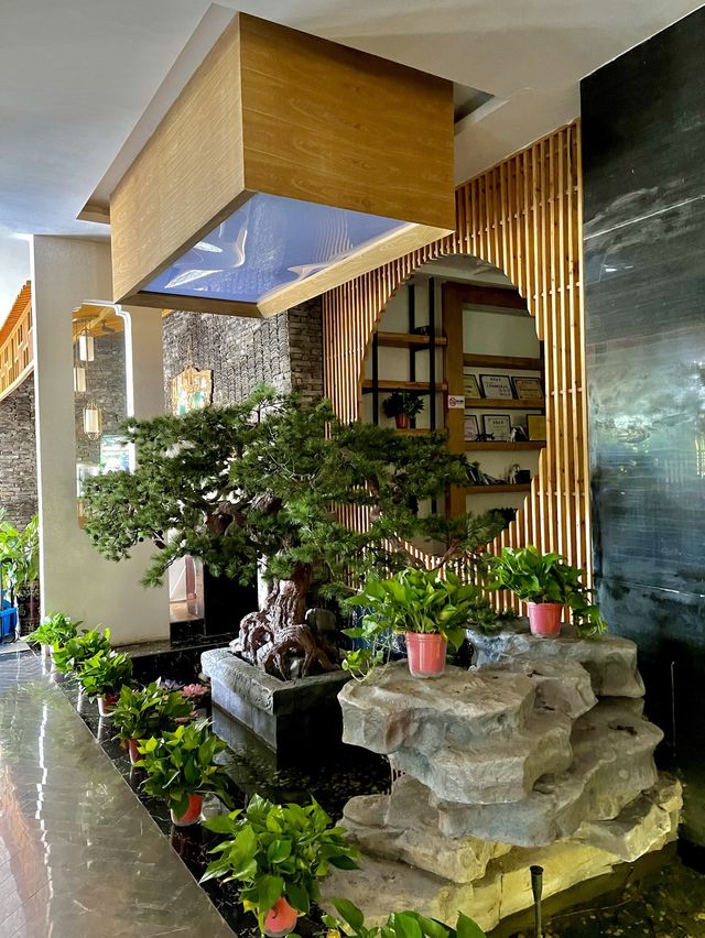 Cozy hotel with convenient location 🏨 