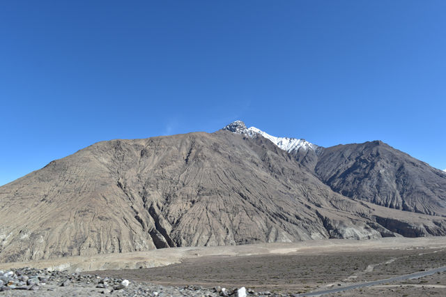 On the way to nubra Valley 