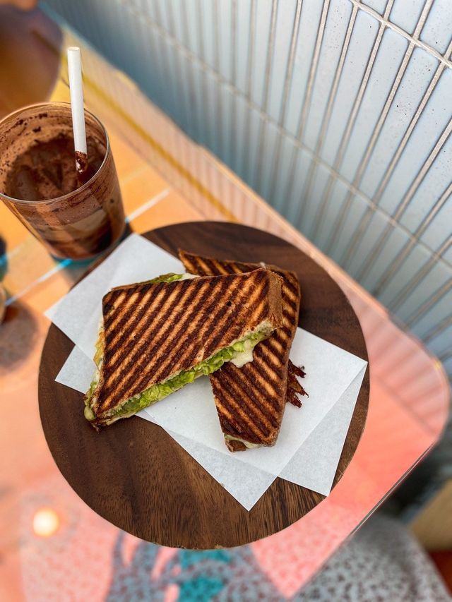 不可錯過的海景打卡咖啡店