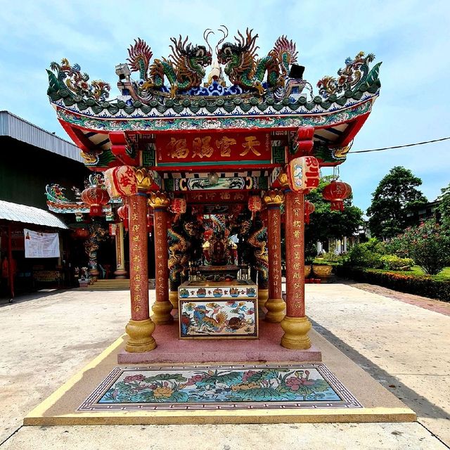 ศาลหลักเมืองและศาลเจ้าพ่อหลักเมือง