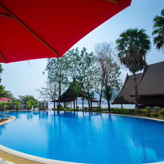 Amazing Pool at Champasak Grand Hotel 