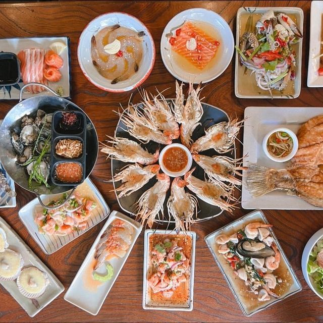 เออ กุ้งเผา บุฟเฟต์อลาคาสสุดจัดในย่านบางแสน 