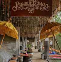 Cafe Rumah Bunga
