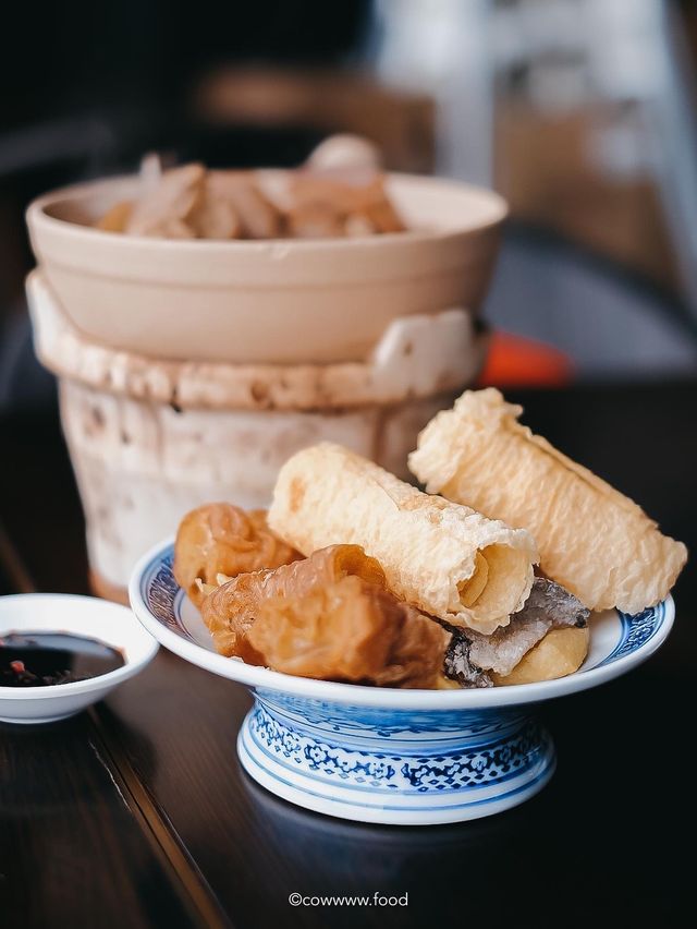 【#尖沙咀美食：望海景嘆肉骨茶🍲✨】
