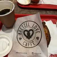 Bretzel Love Caffe