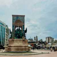 taksim square ย่านดังกลางเมือง istanbul 🇹🇷