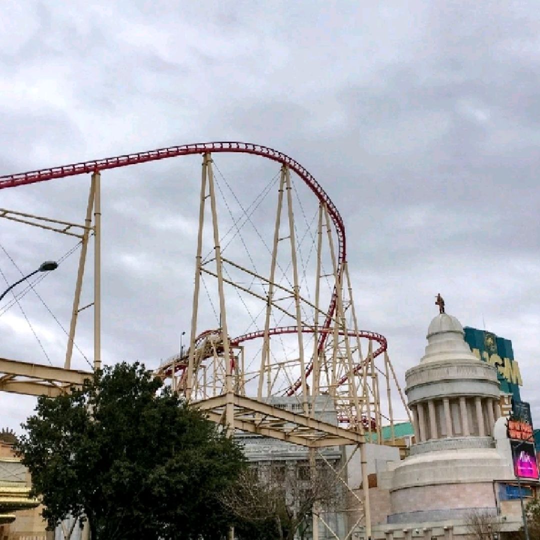 Hotel with outdoor roller coaster