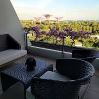 Marina Bay Sands Hotel - Huge room + balcony