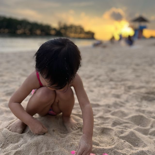 sunset at Sentosa Siloso beach singapore 