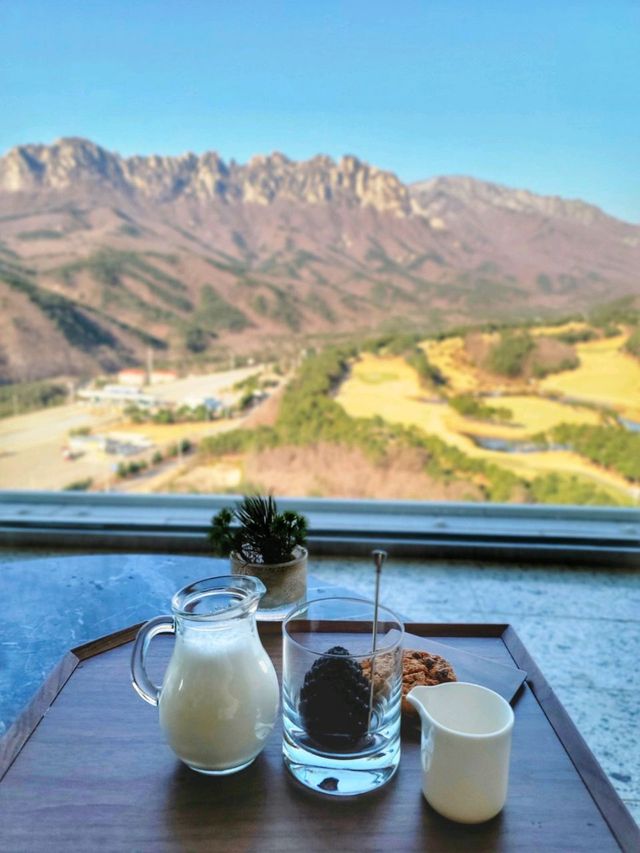⛰️울산바위를 눈앞에서! 고성카페 소노펠리체델피노 더엠브로시아💚