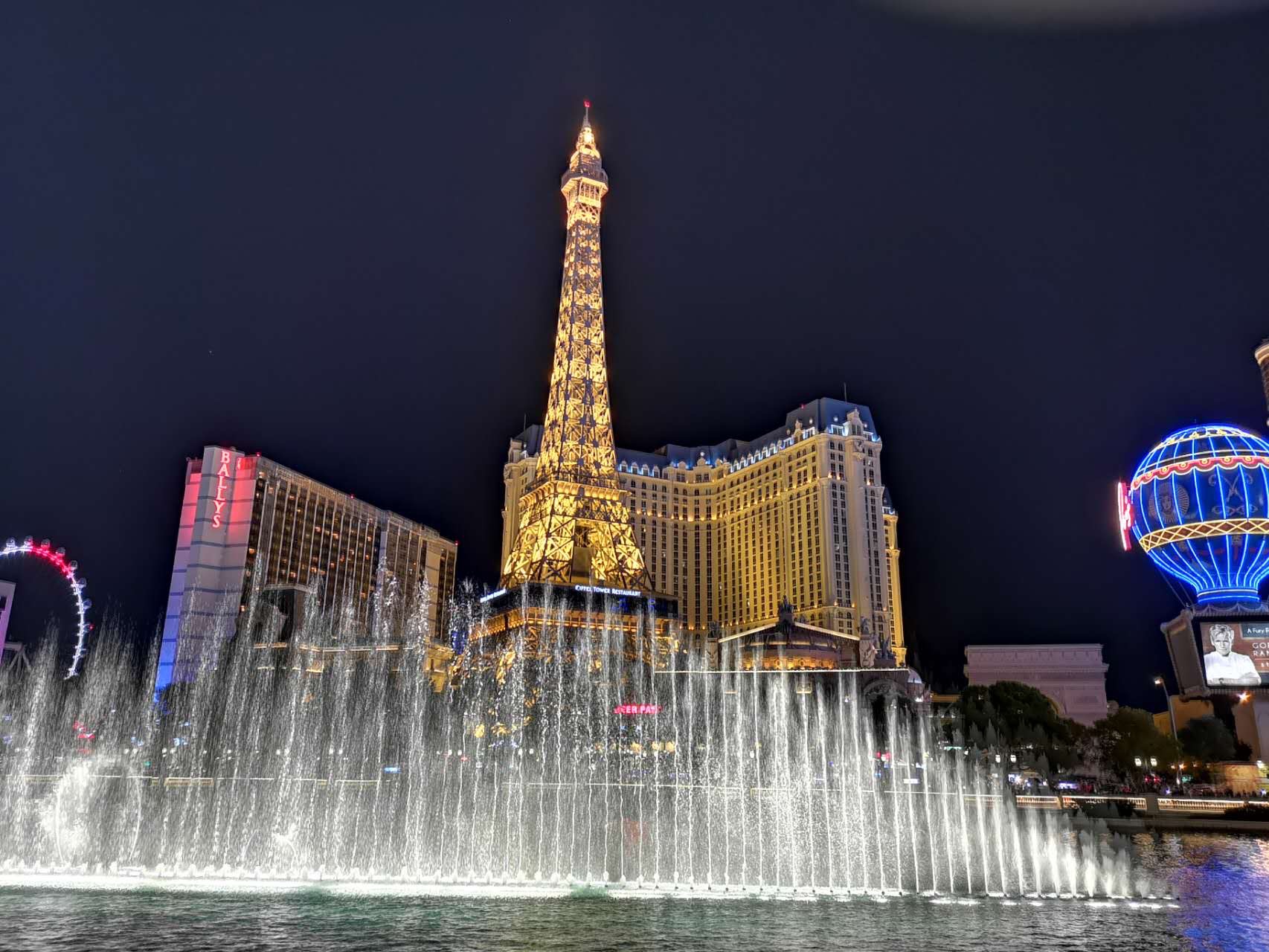 Fountains of Bellagio in Las Vegas - Explore the 200-Foot-Tall Fountains at  the Bellagio – Go Guides