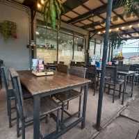 ร้านone more shabu @หน้าบ้านเอื้อกบินทร์