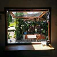 Yak Pung Pung, A minimal cafe