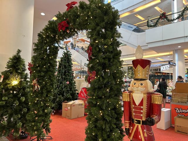 Christmas Attraction #8: Wonderful Christmas with ACE Hardware 