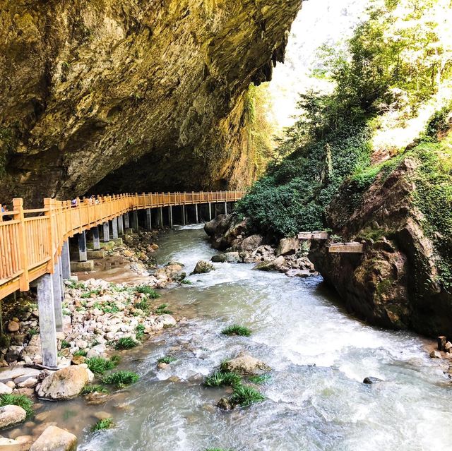 Zhangjiajie “The Avatar Mountains” 