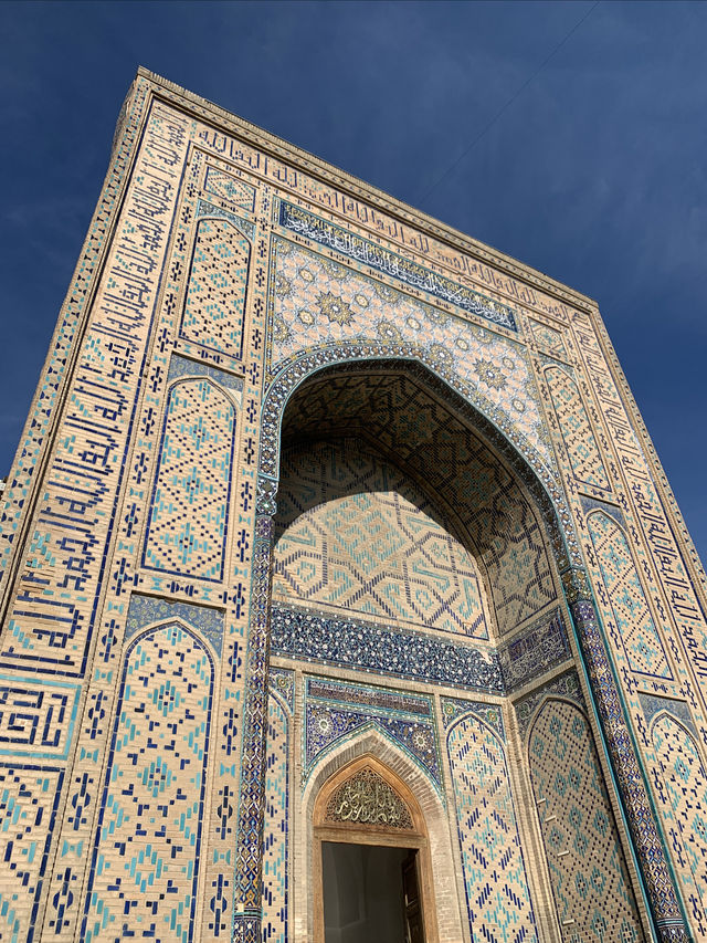 Traveling alone in Uzbekistan is what kind of experience 1/5