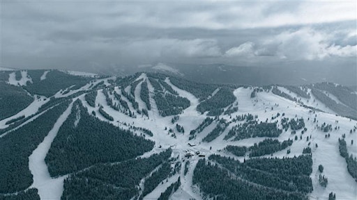 Epic Pass Holder First Tracks, presented by Helly Hansen at Vail Mountain. | Gondola One