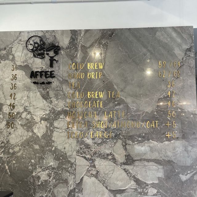 新開中環英倫風cafe🖤