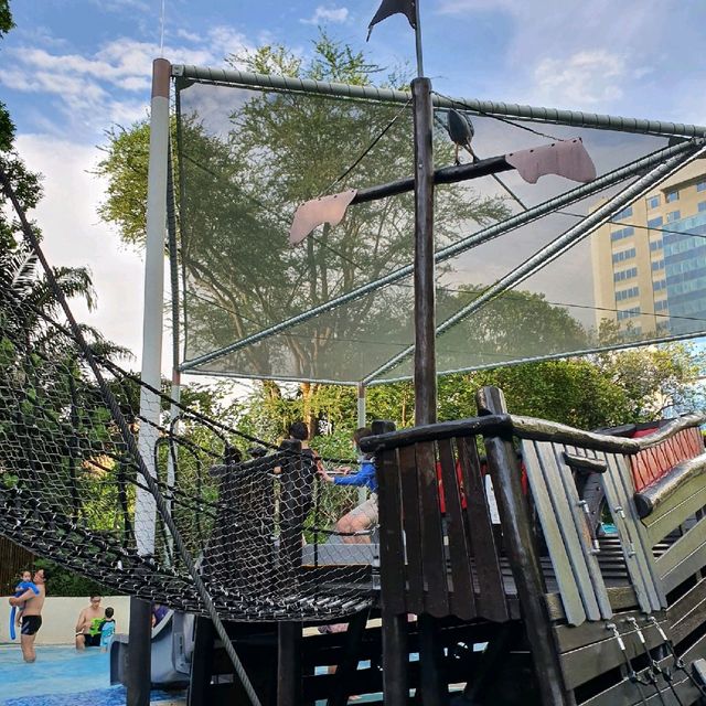 Shangri-La Singapore, Splash Zone