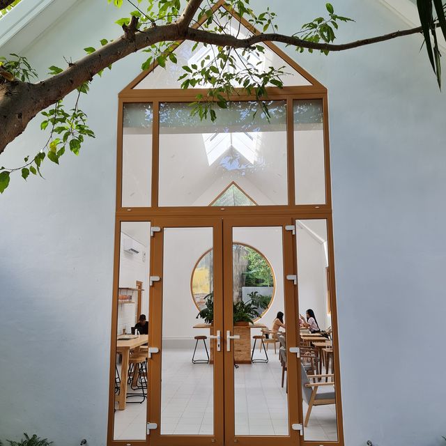 Comma Café Luangprabang