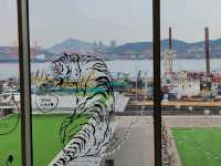 부산 남포동 근처 영도에서 항구를 볼 수 있는 대형 베이커리 카페 피아크(p.ark) 복합공간