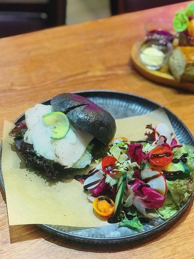 🥯熱辣炸雞牛角窩夫·貝果春夏下午茶💗