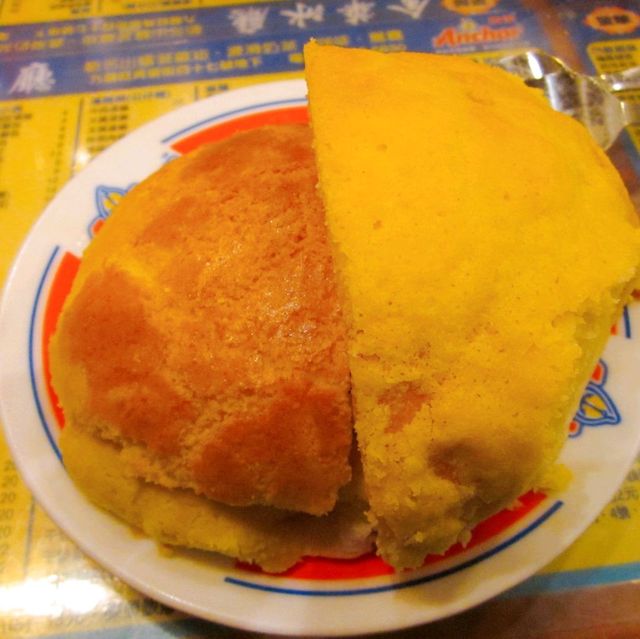 HK Best Polo Bun, Kam Wah Café