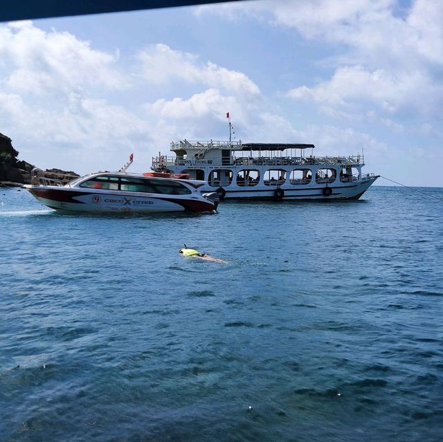 And Buom Island 