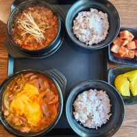 Easy and fast lunch menu advising in Suwon