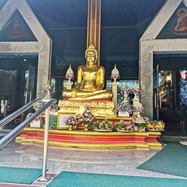ไหว้พระขอพรต้อนรับปีใหม่ ที่วัดสังฆทาน​ 🙏
