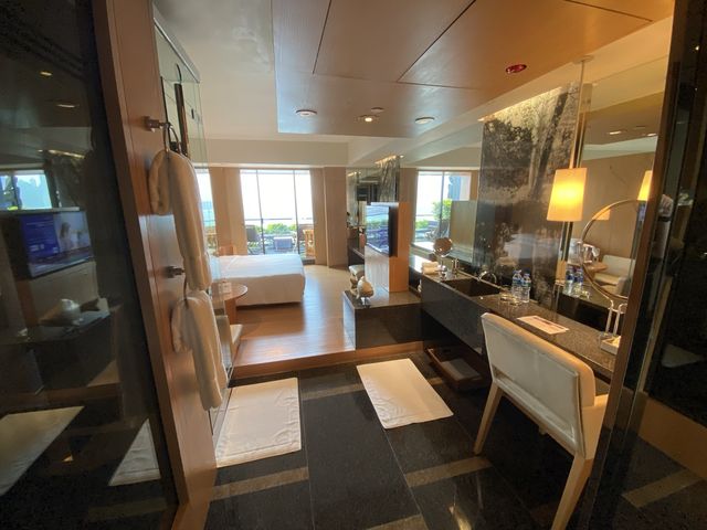 靜水沁園露台海景客房 - 香港君悅酒店