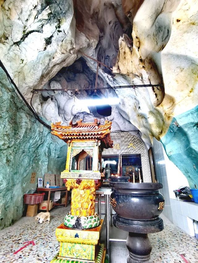 Sam Poh Tong Temple @Ipoh